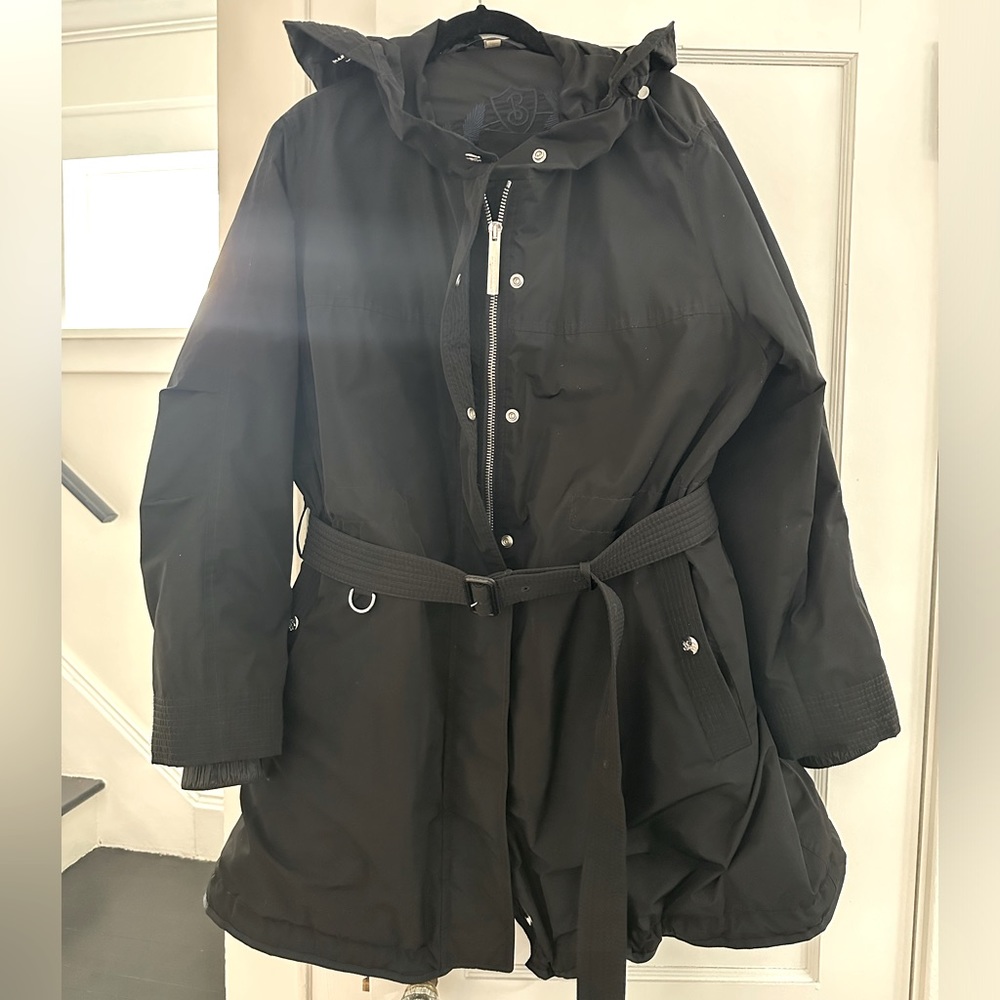 Burberry Winter coat Black with silver hardware size 18